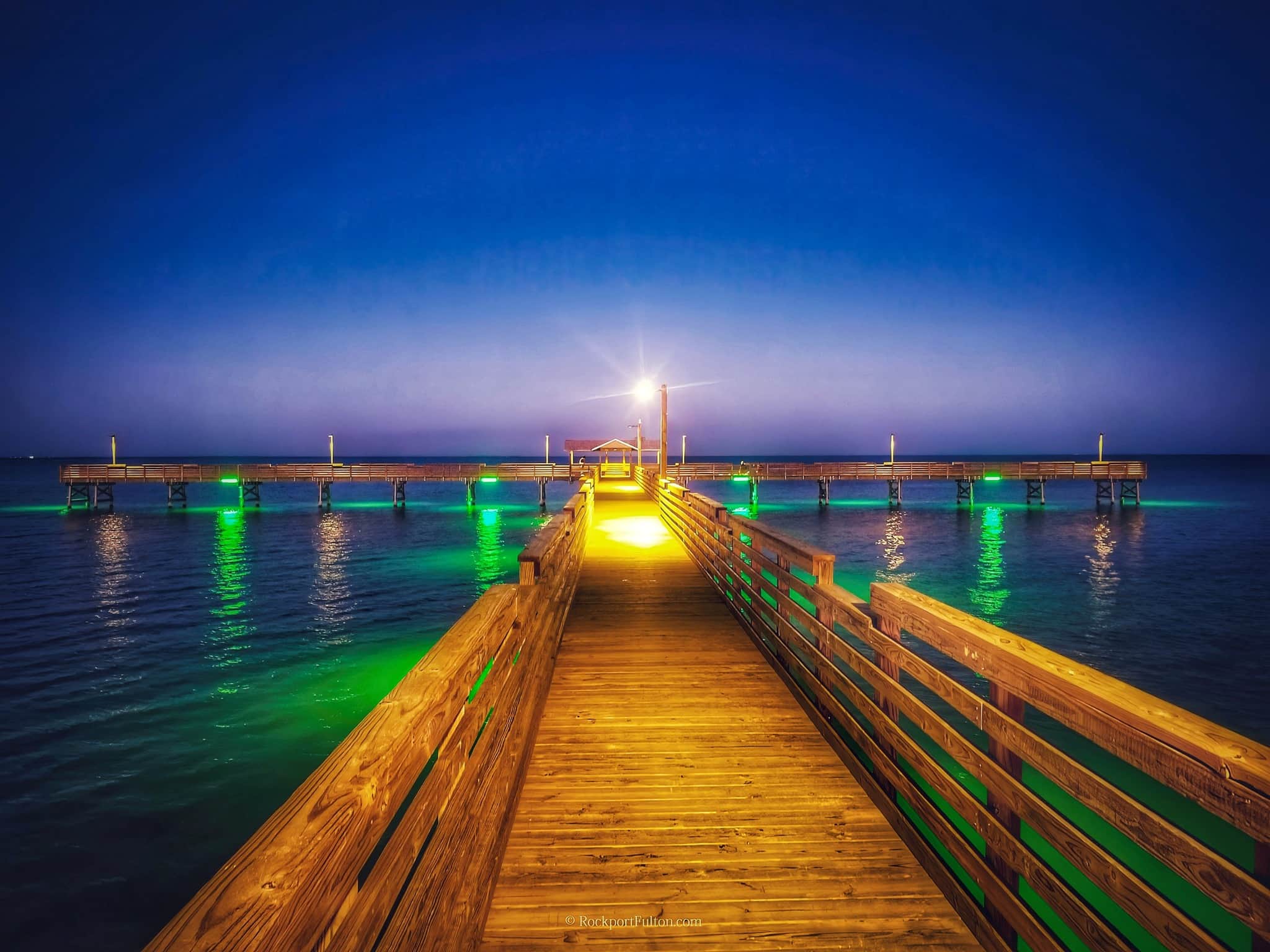 https://l.icdbcdn.com/oh/cfd790c6-00f4-4f1e-8356-ecd3acd4fd2b.jpg?w=2080-4