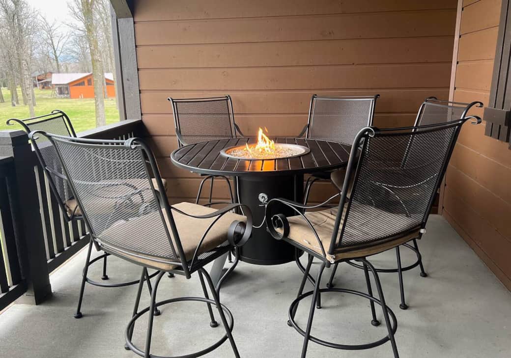 Firetable is ideal for an evening view of the lake