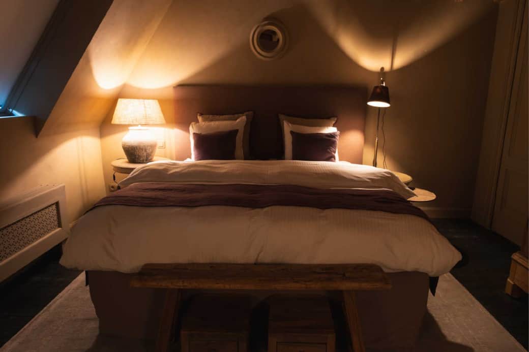 view on kingsize bed