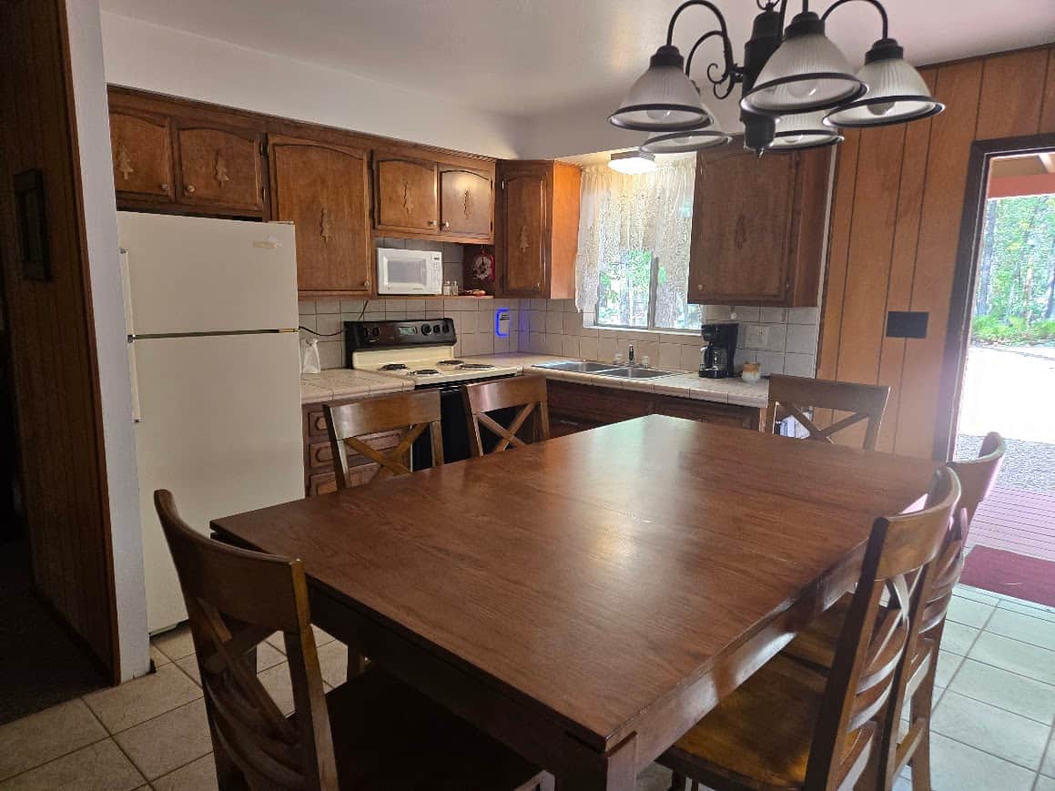 Cabin 3 Kitchen