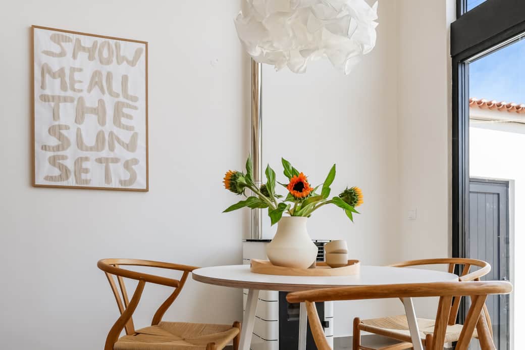 Josy atelier dining table sunny place