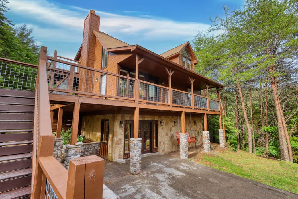 Front of cabin with bottom floor entrance. Front of cabin with bottom floor entrance.