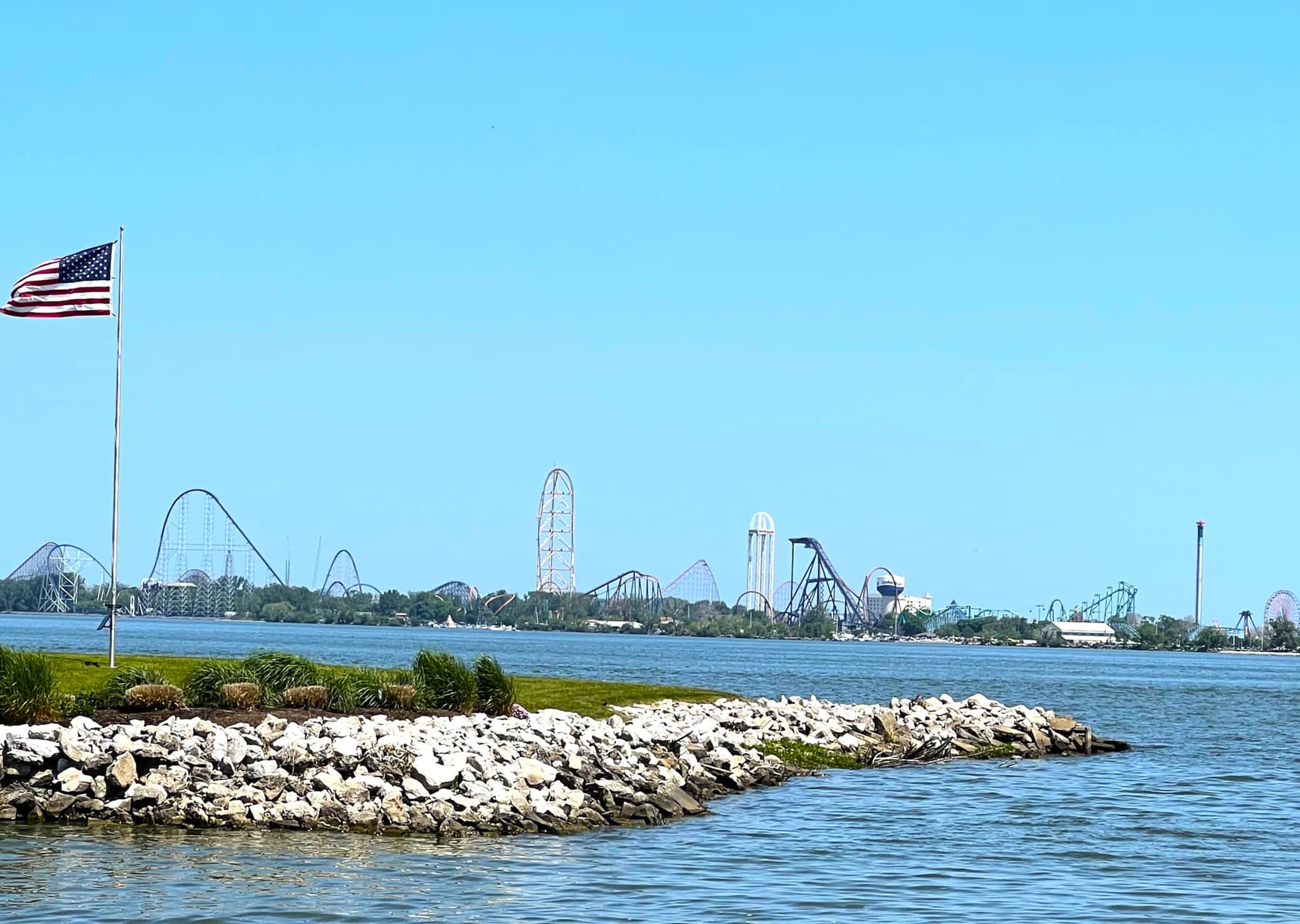 Beautiful Boathouse overlooking the Bay Vacation Home in Sandusky