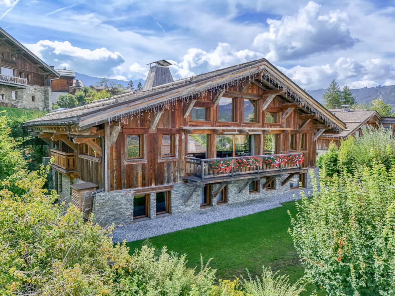 Le Chalet Club (1)