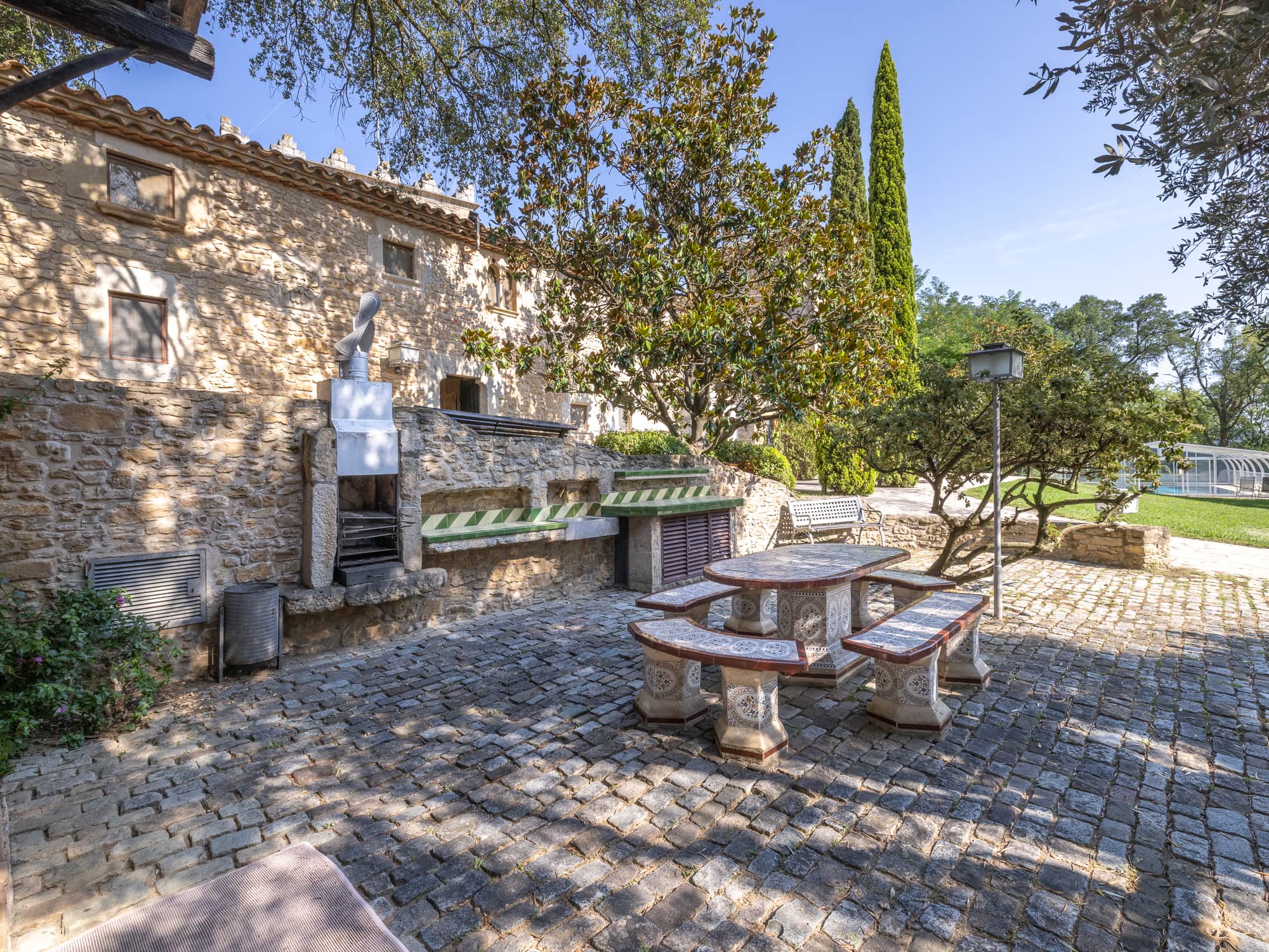 Dos zonas de barbacoa exteriores