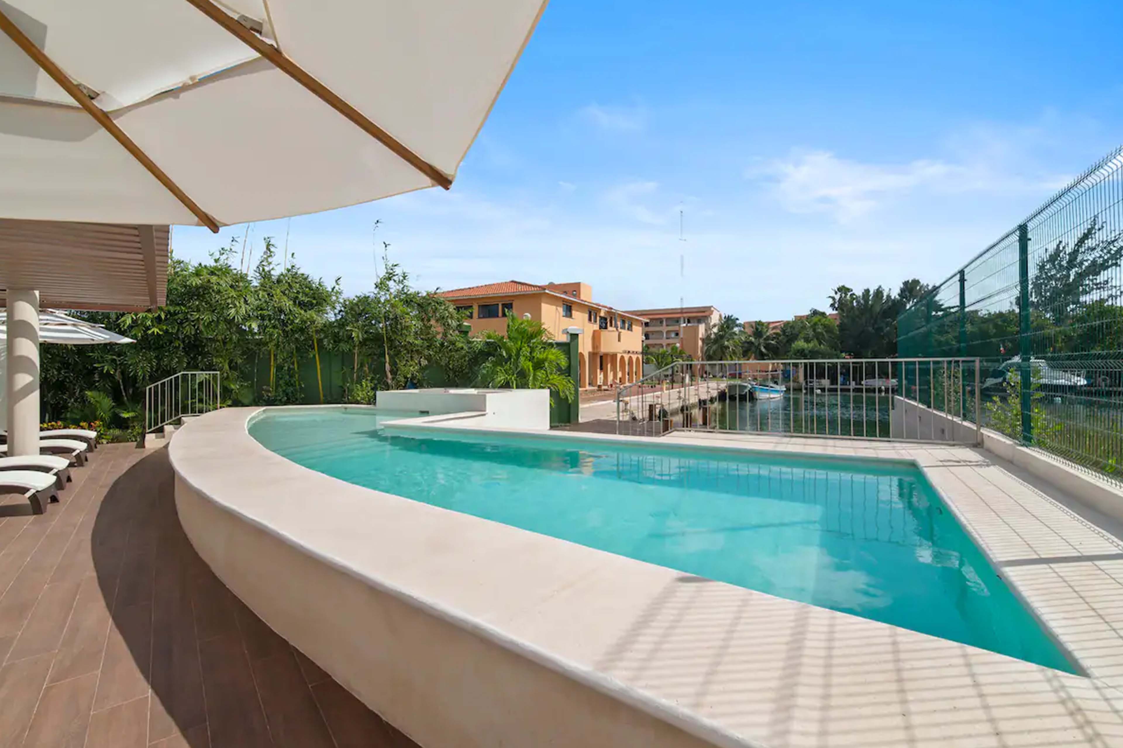 Marina Haven Rooftop Jacuzzis Prvt Dock BBQ & Pool photo 12
