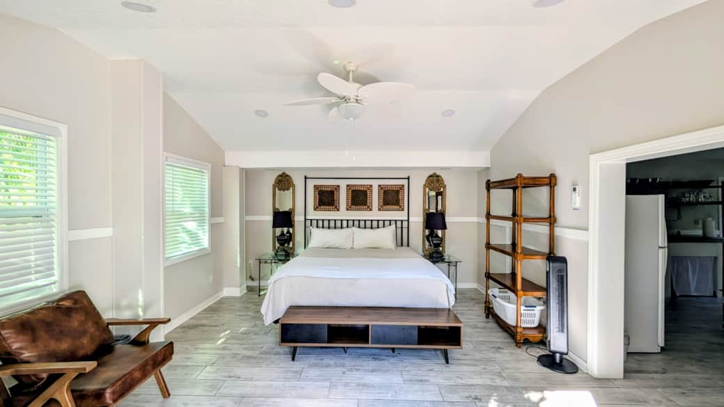 PXL 20251226 184847087.RAW 01