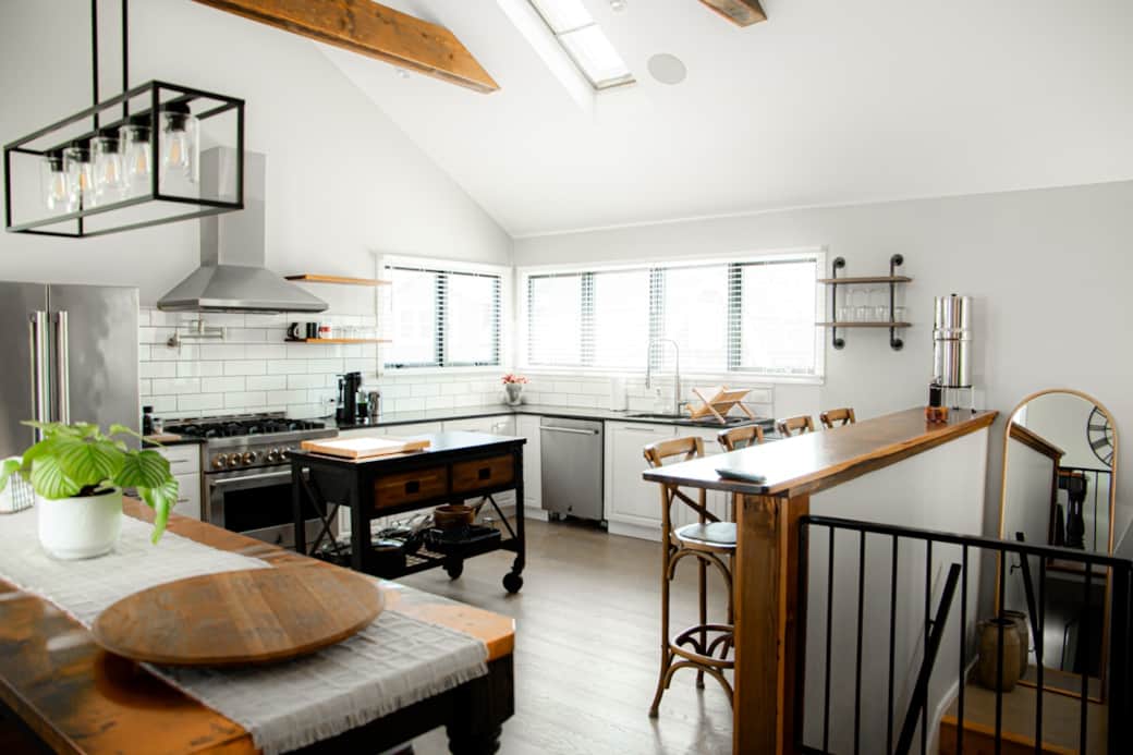 Open Kitchen so everyone can hang out together Open Kitchen so everyone can hang out together