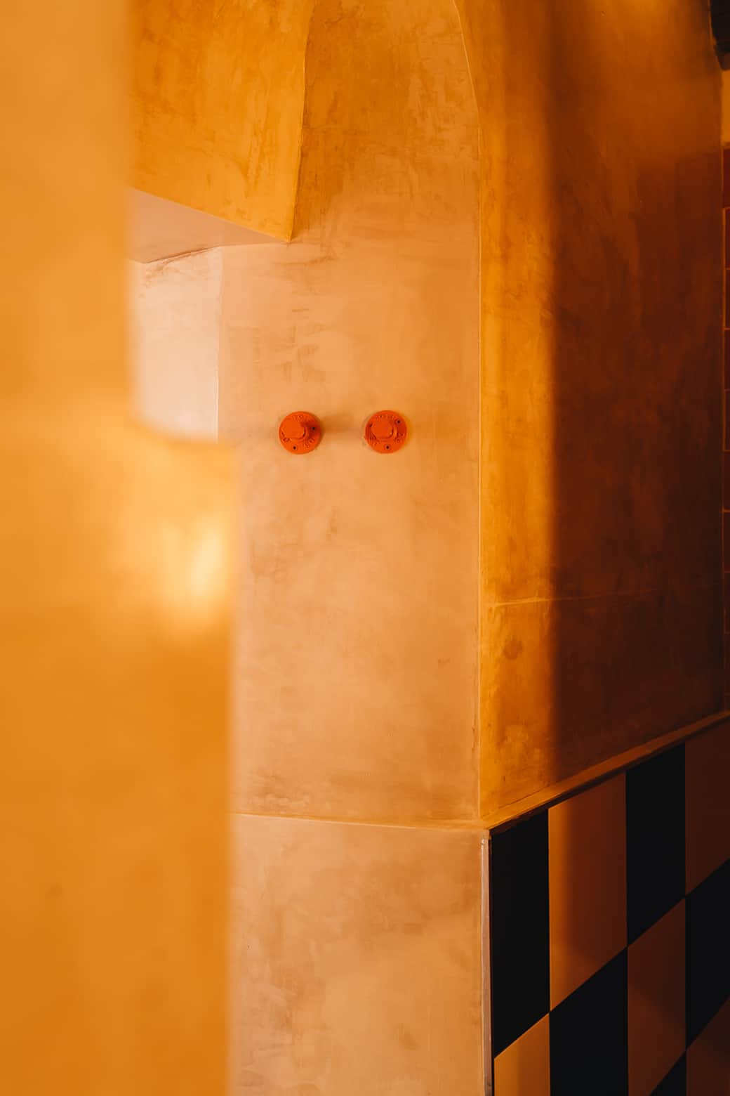 Bedroom shower vintage