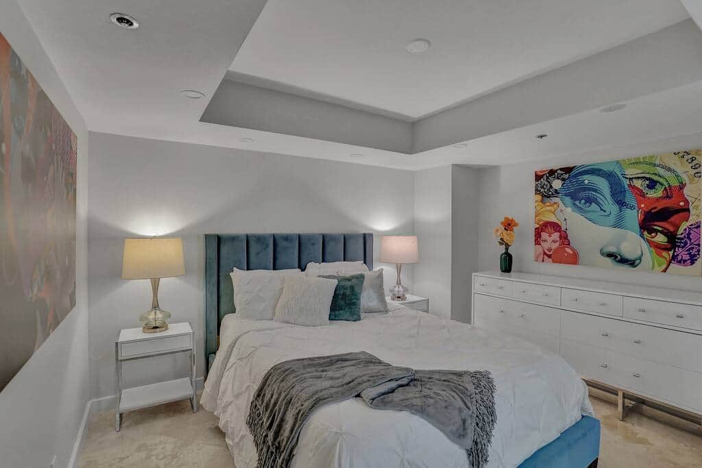 3rd interior bedroom, queen bed, Roku streaming tv, closet, (no windows) 