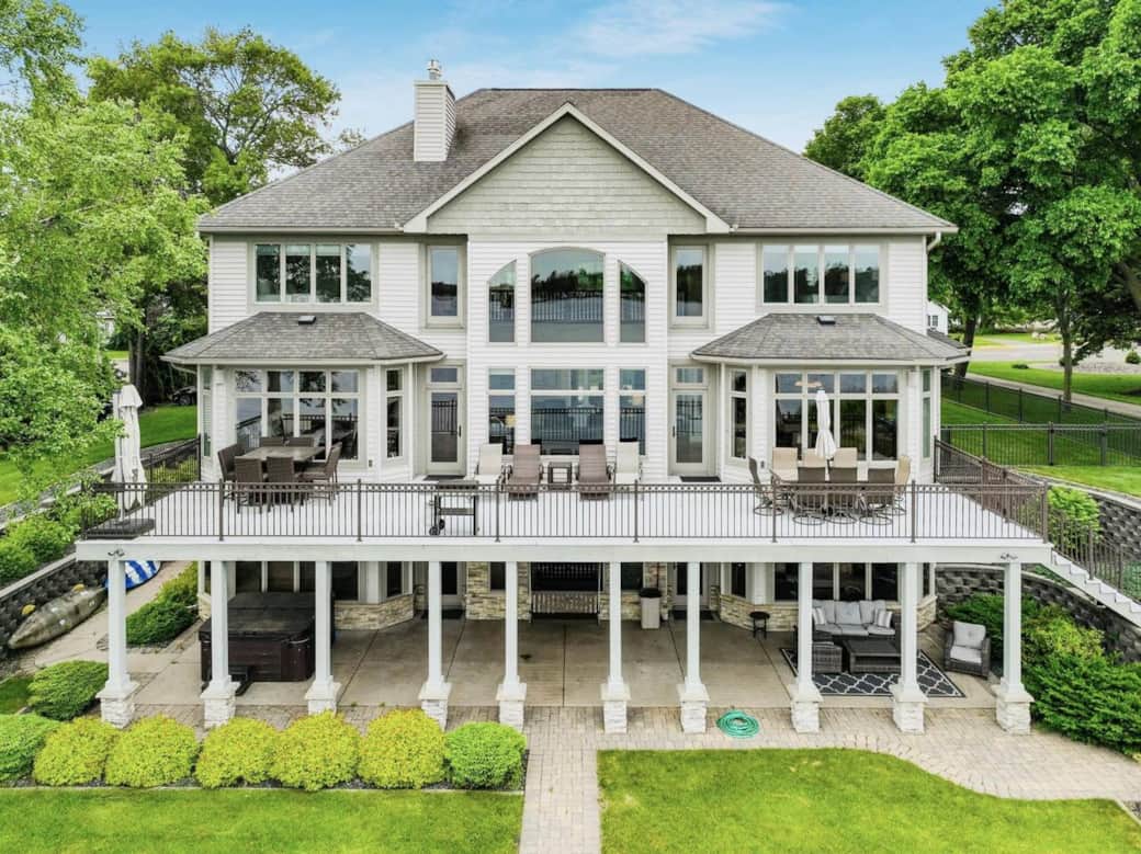Exterior Lakeside View