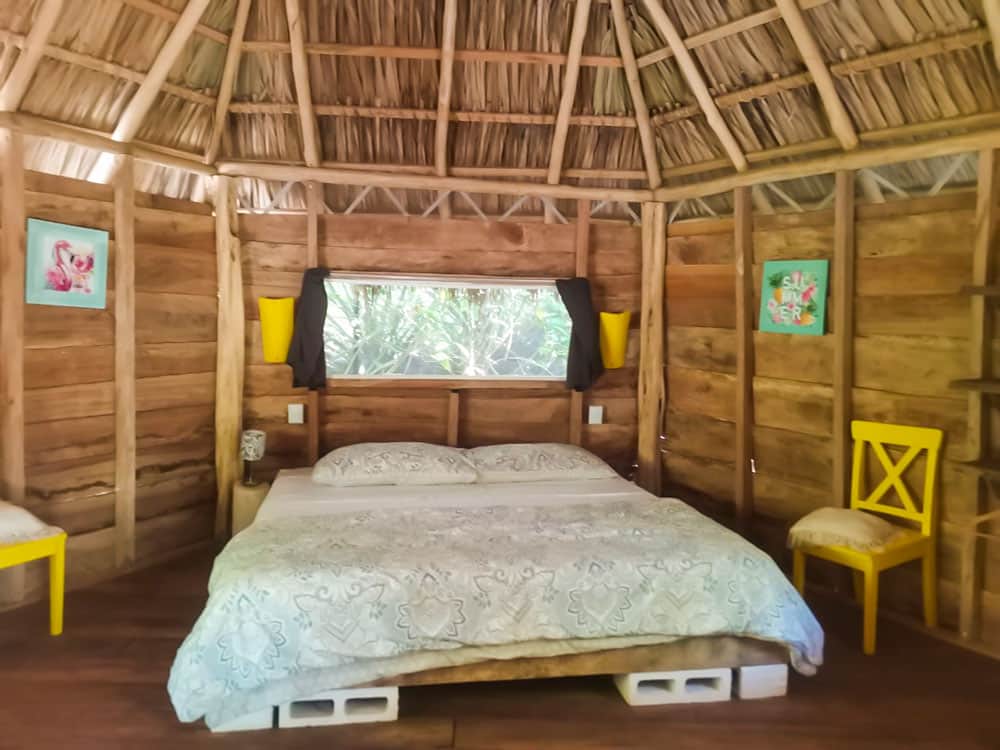 Glamping costa rica flor y bambu playa grande casita de madera ananda 6