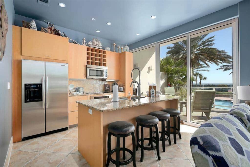 Functional kitchen with island
