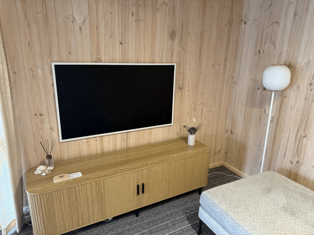 Entertainment unit