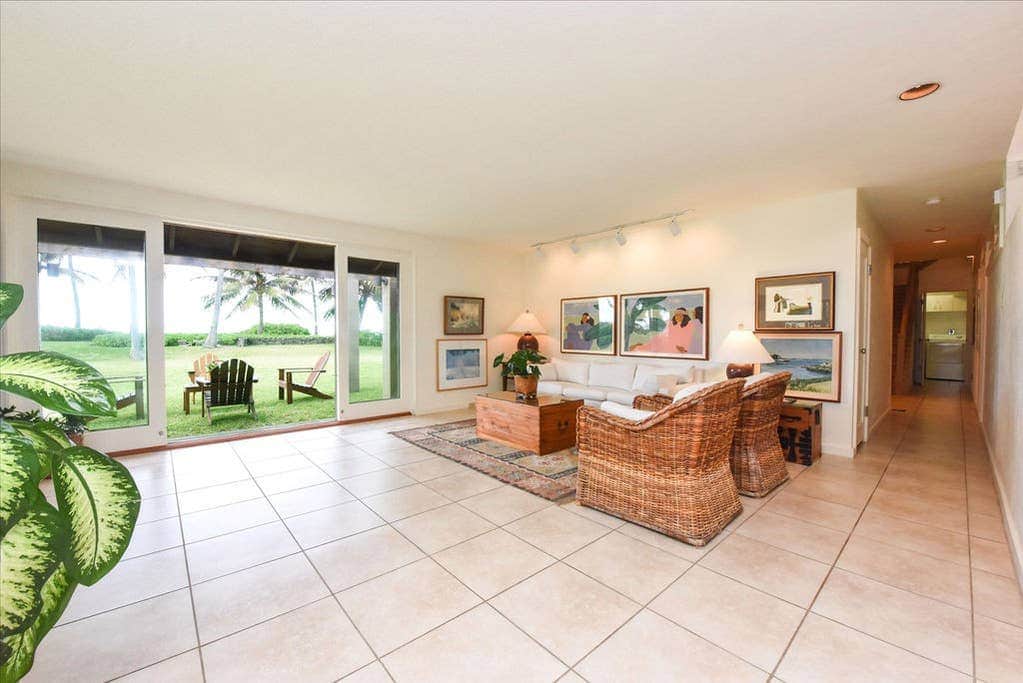 Tranquility Beachfront- Living Room Tranquility Beachfront- Living Room