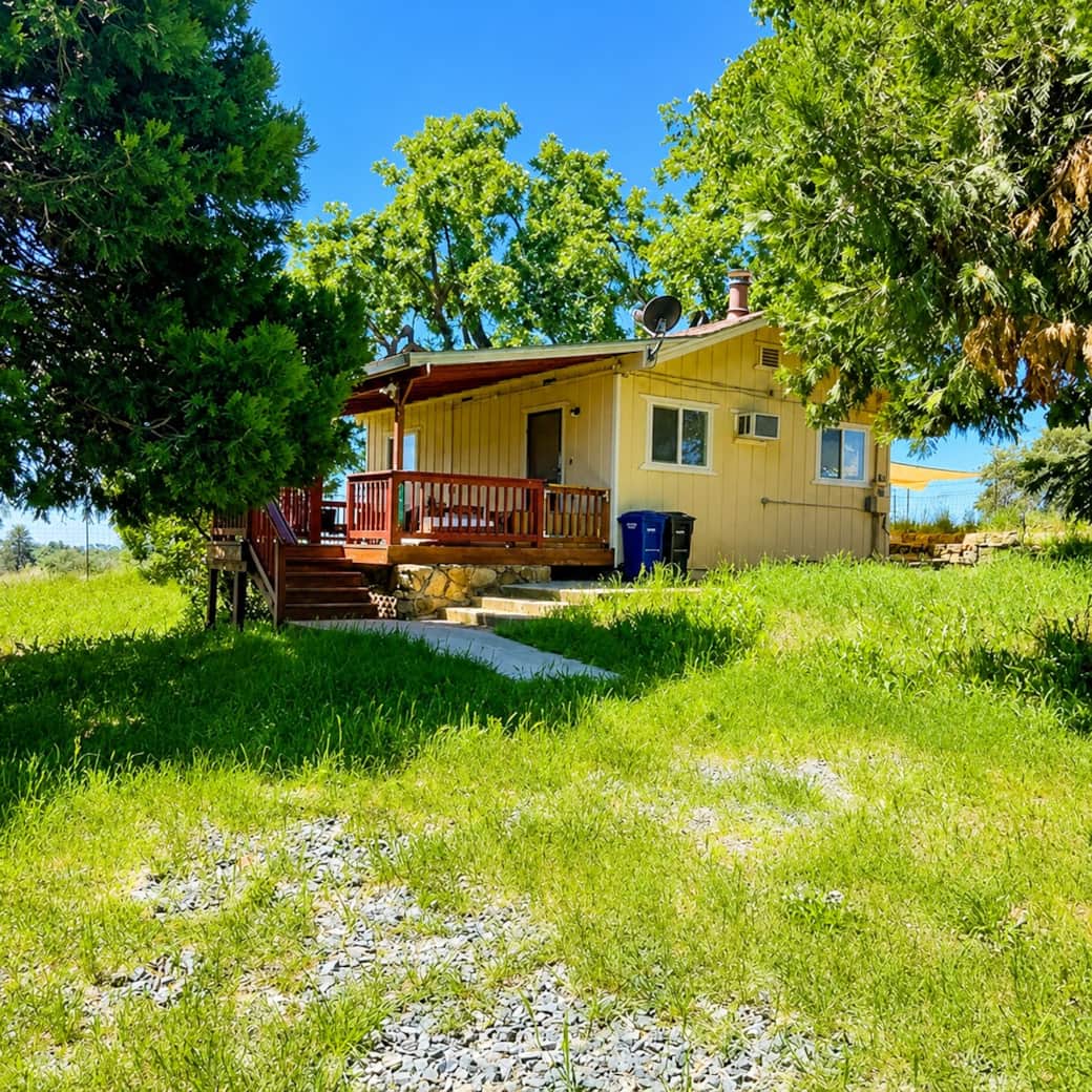 Charming farmhouse retreat surrounded by open space, mature trees, and peaceful countryside views in Amador wine country. Enjoy privacy, quiet mornings on the porch, nearby wineries, and a relaxing rural getaway with a cozy country feel. Charming farmhouse retreat surrounded by open space, mature trees, and peaceful countryside views in Amador wine country. Enjoy privacy, quiet mornings on the porch, nearby wineries, and a relaxing rural getaway with a cozy country feel.