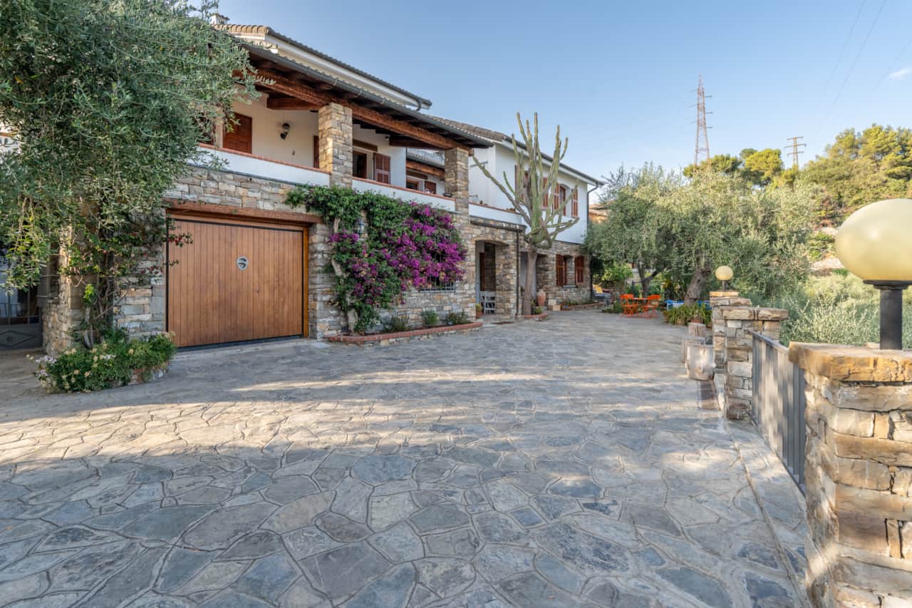 L'ingresso a Villa Zara