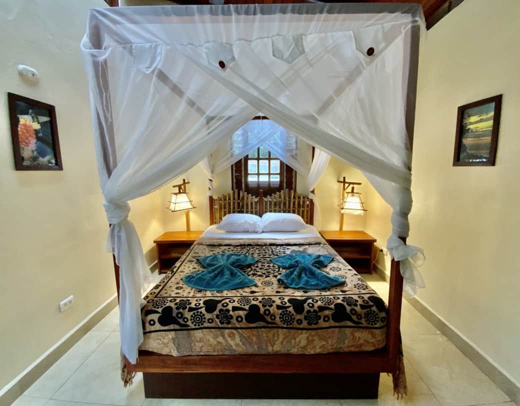 uva blue villas puerto viejo zen villa 1 master bedroom canopy bed uva blue villas puerto viejo zen villa 1 master bedroom canopy bed