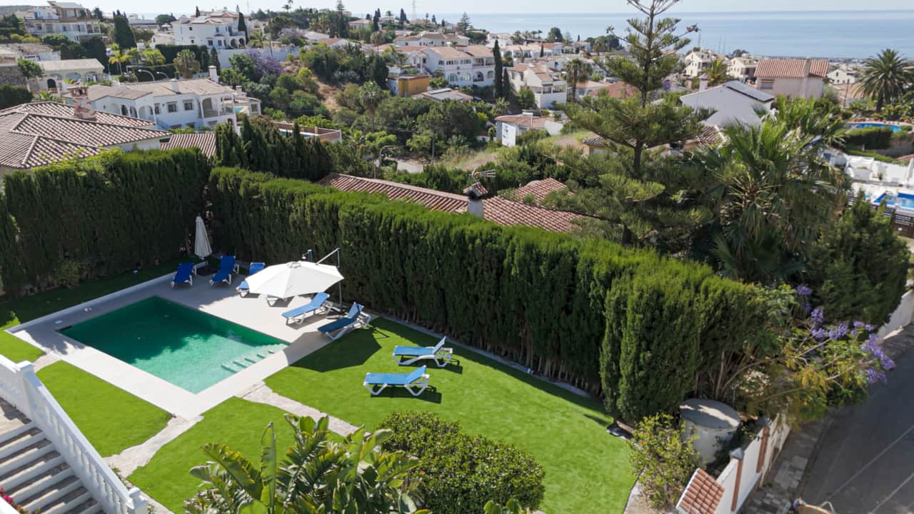 Garden Side 2