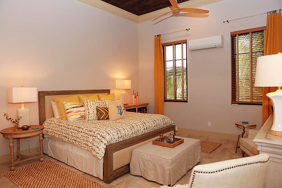Main Villa Gold Bedroom 1