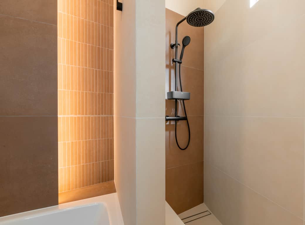 En-suite bathroom
