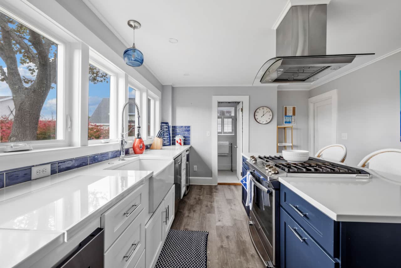 Newly Renovated Kitchen
