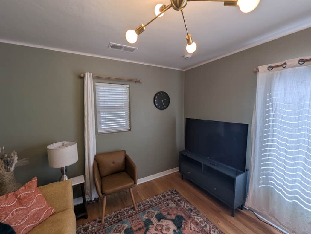 PXL 20251029 202515371