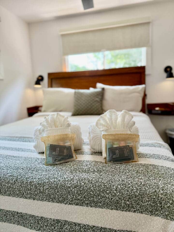 A little pampering goes a long way. These towel bundles with luxe mini toiletries are our way of saying, “We’re so glad you’re here.”