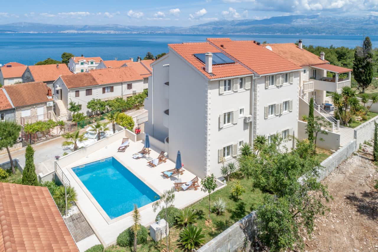 The Purple Apartment - Charme Holidays