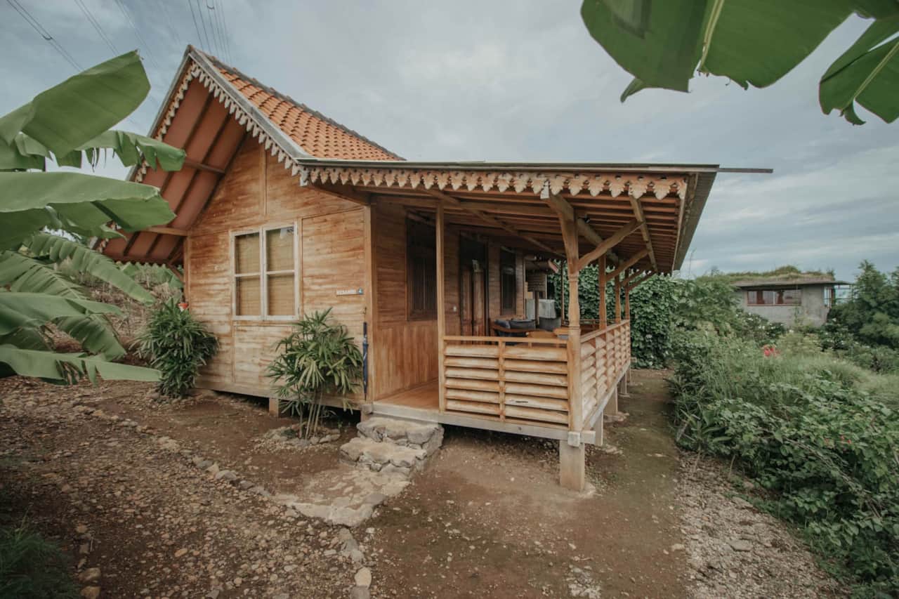 Kesambi4-woodenhouse-sumberkimahill-bali 