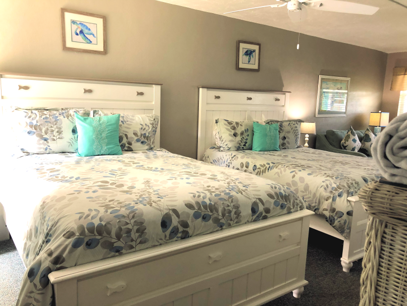 Two Queen Size Beds 