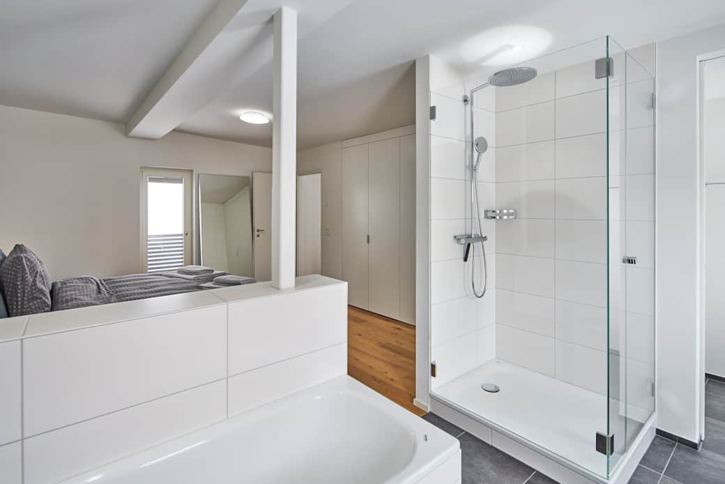 Schlafzimmer1 Sicht Bad