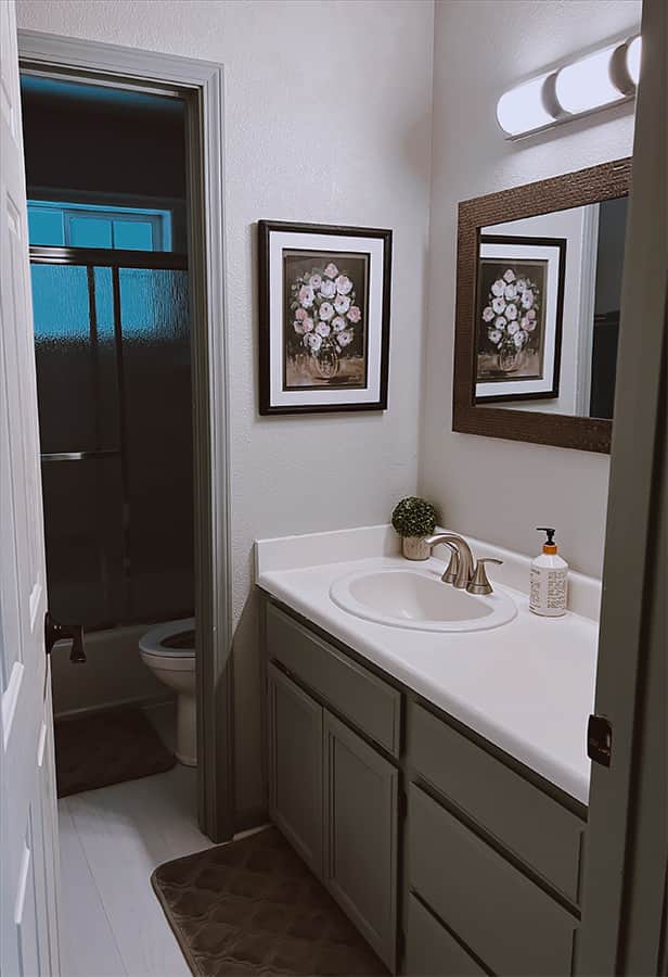 Juniper Room Private Bathroom Juniper Room Private Bathroom