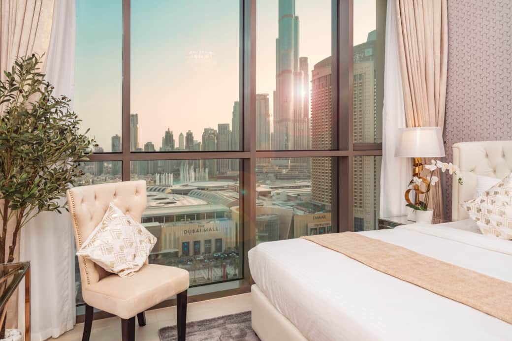 PET05336-Edit lens flare PET05336-Edit lens flare