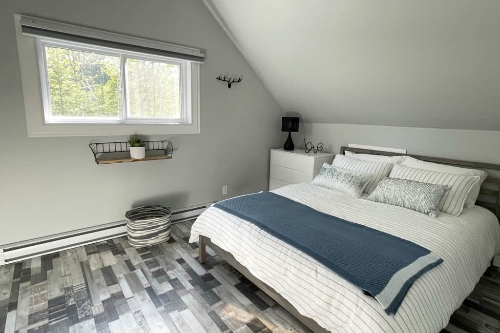 Chambre 2 - 1 lit Queen et 1 lit simple