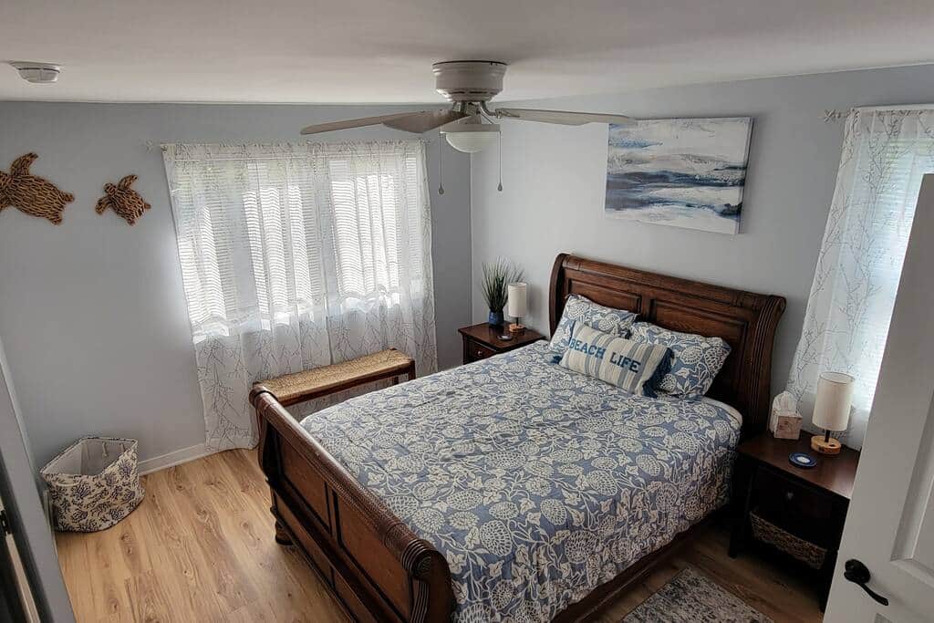 Master bedroom with queen bed