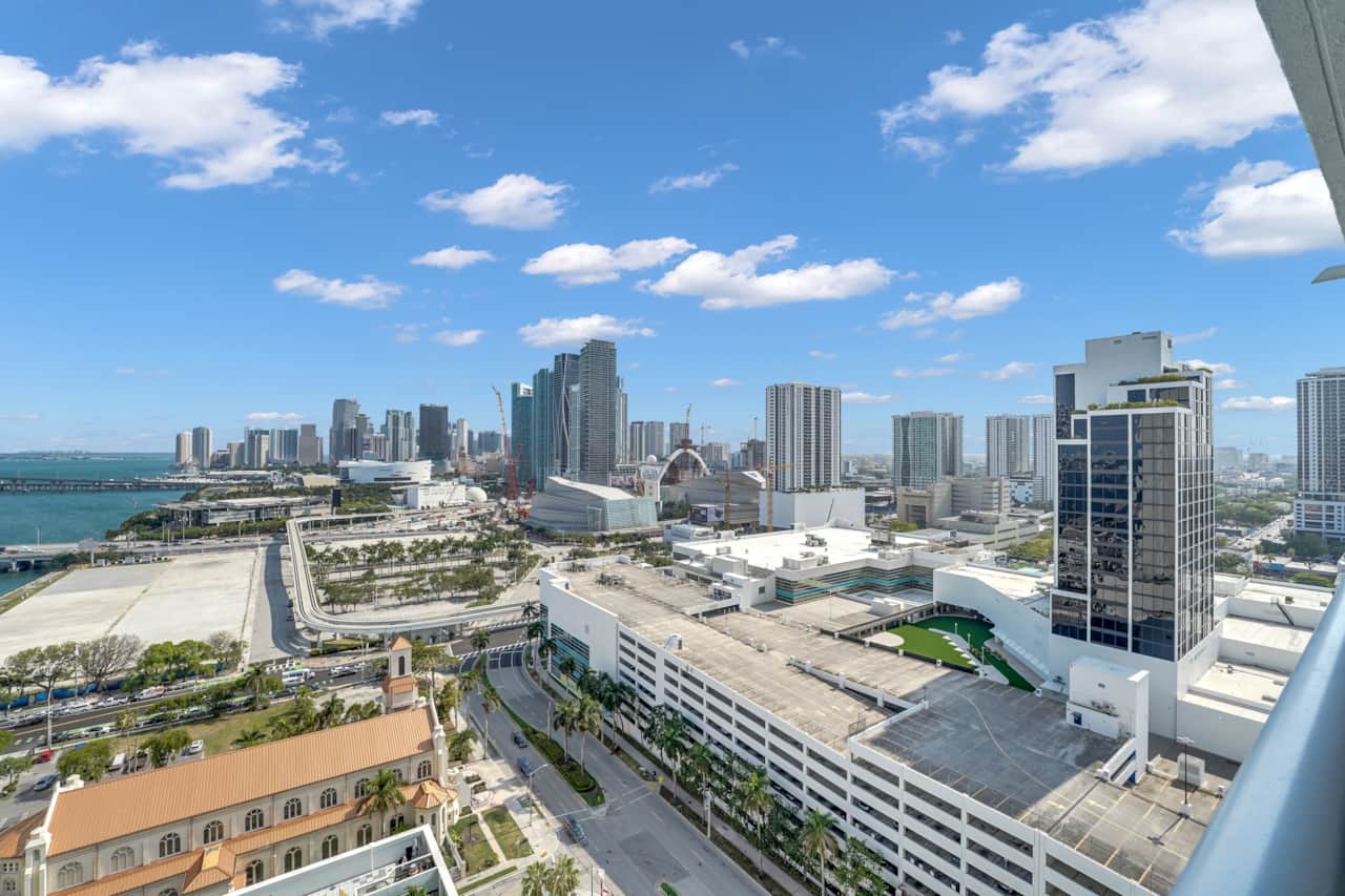 Water views of Biscayne Bay, downtown Miami skyline views