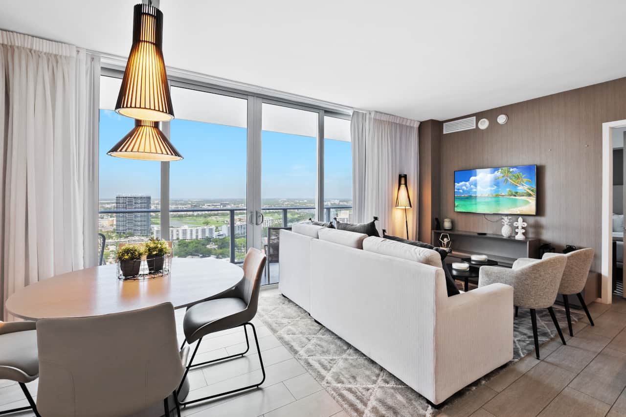 3 print 4010 s ocean dr 2706