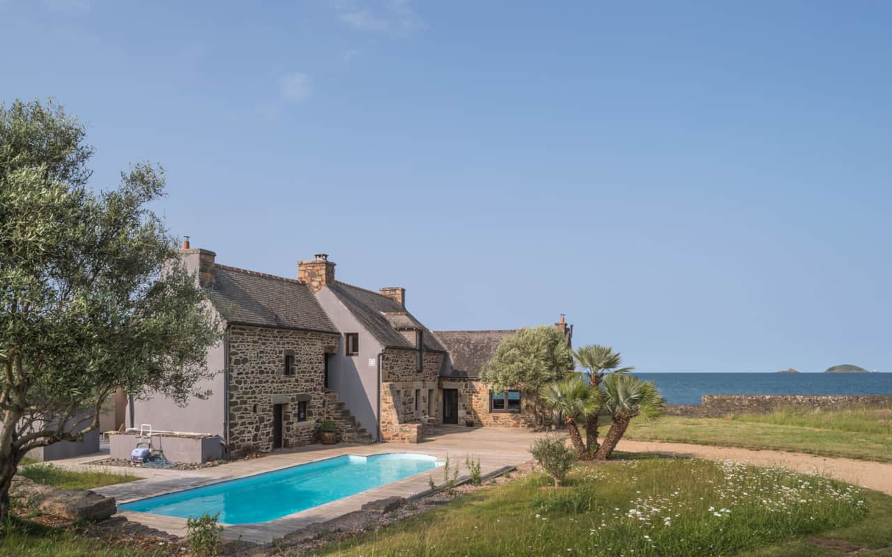 Villa Mona - la villa et sa piscine @ Patrick Miara