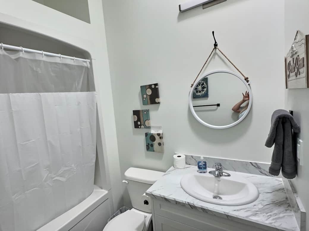 Main bathroom