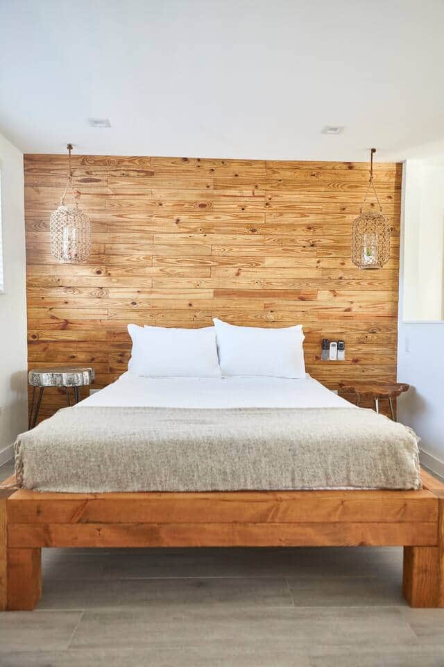 Revel in a restful night's sleep on the luxurious queen-size bed, soak up the sun rays streaming through the expansive windows, and experience the epitome of cleanliness and tidiness throughout your stay.