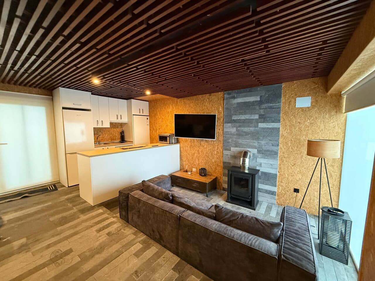 Casa Íntima con Chimenea y Patio Privado — foto 2