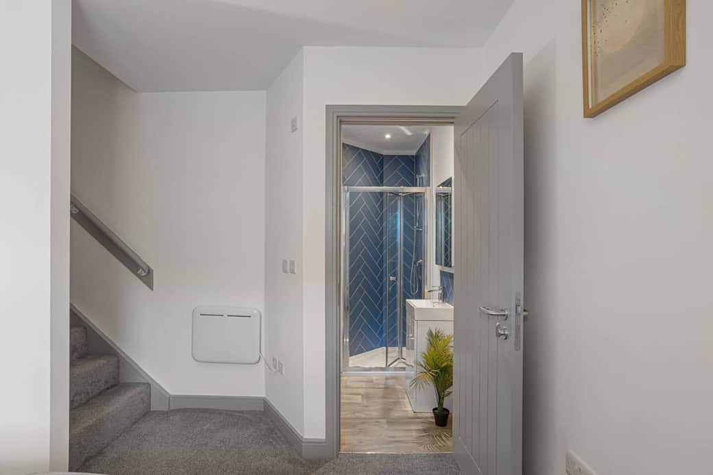 Ensuite attached to Bedroom 2 Ensuite attached to Bedroom 2