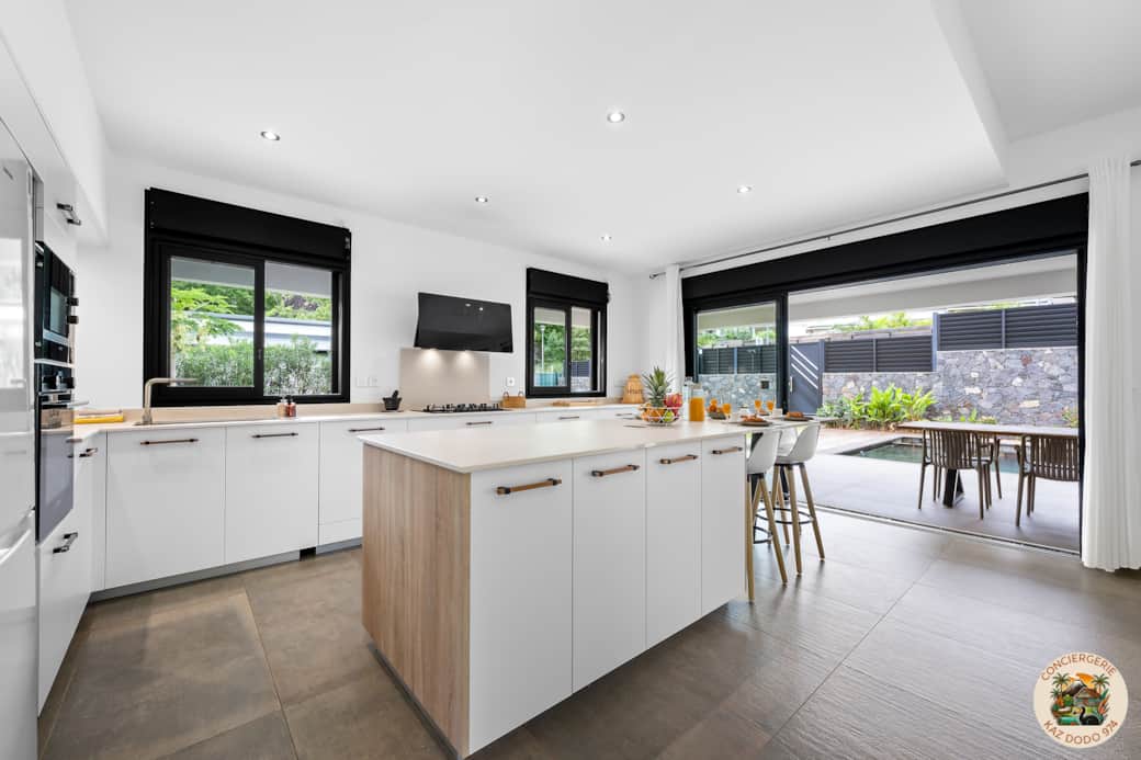 Ambiance chaleureuse idéale pour partager des moments autour de la table