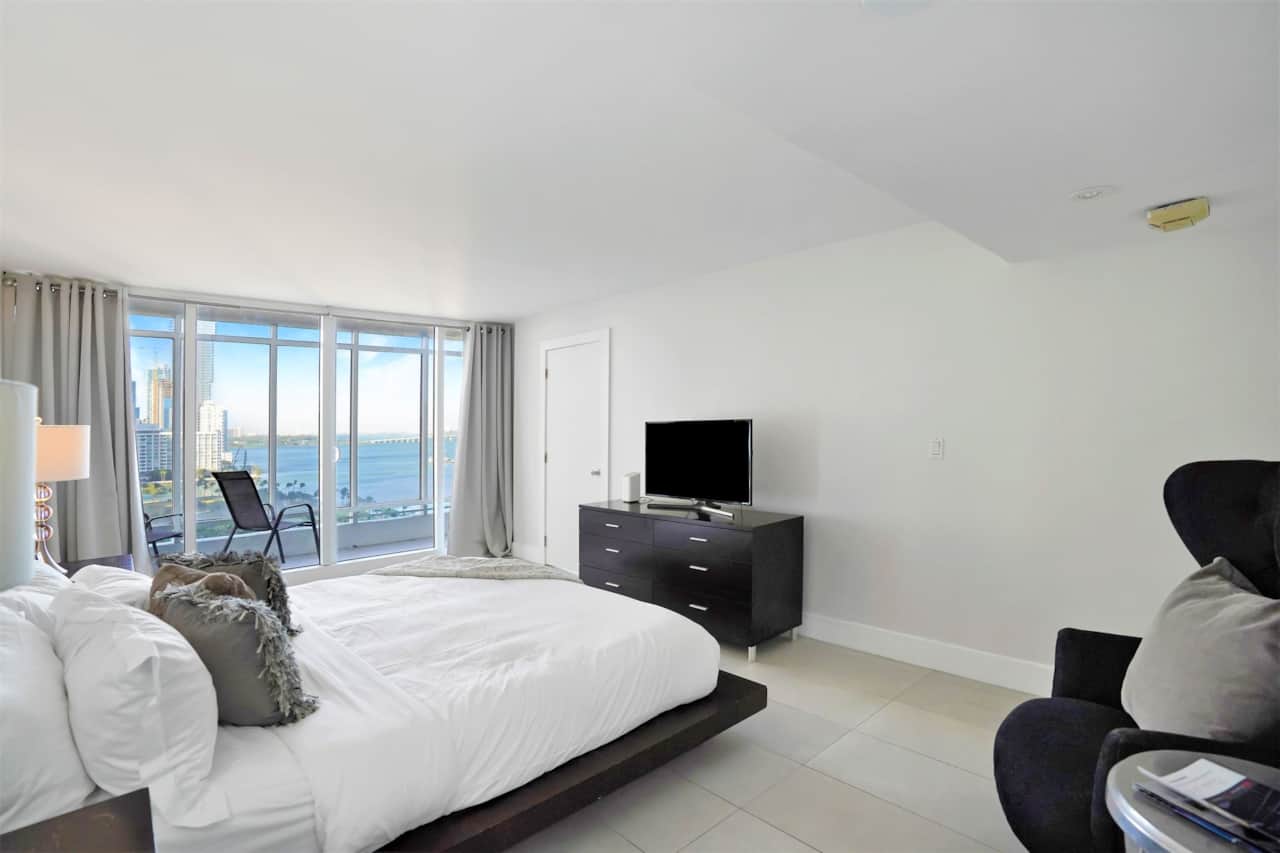 Master bedroom, king bed, walk in closet, private bathroom, balcony