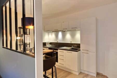 Zicht op keuken/eetkamer Zicht op keuken/eetkamer