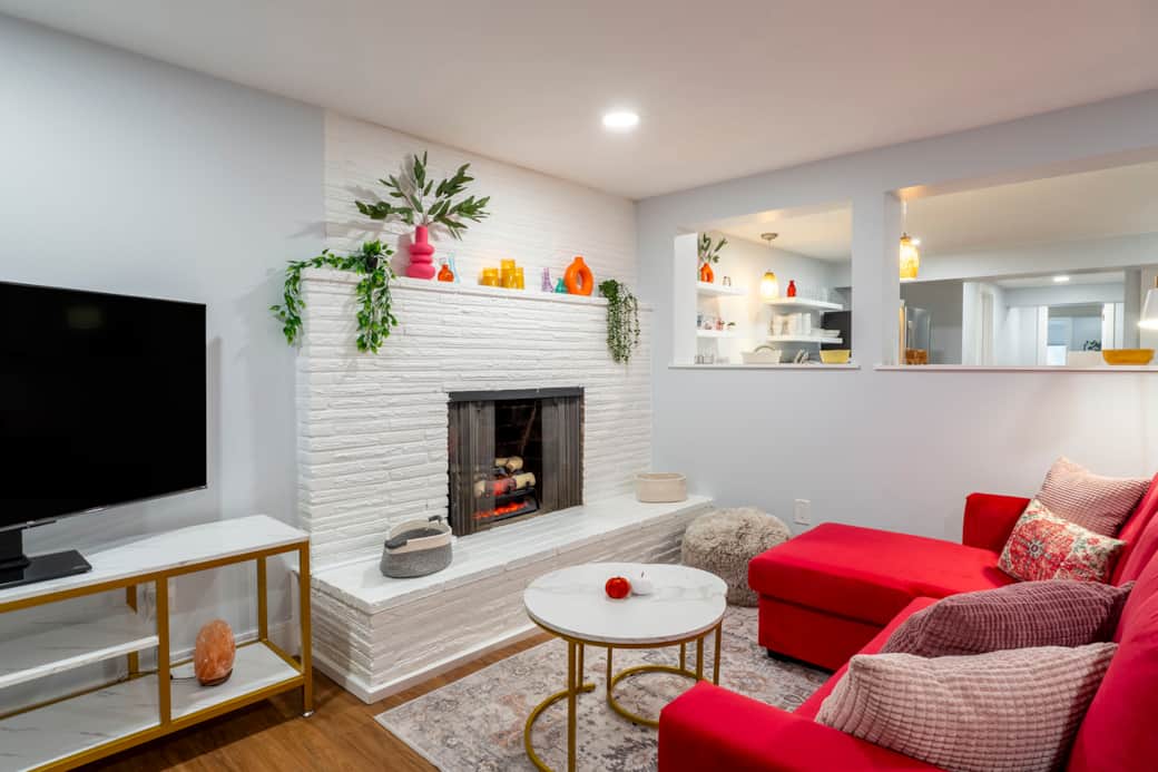 Electric fireplace insert has several settings via a remote plus the 'heat' option