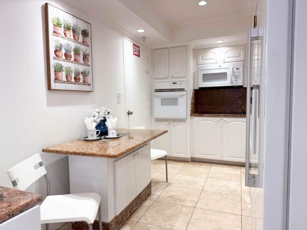 Fully equipped kitchen