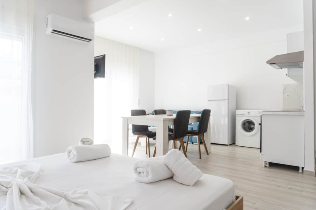 bed tv dining table and dish washer
