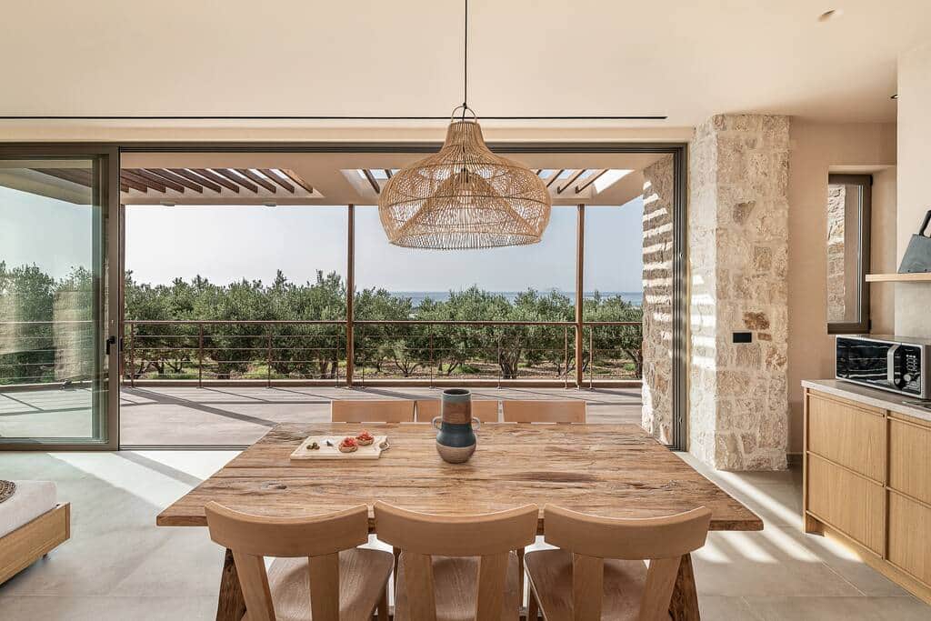 Dining table 